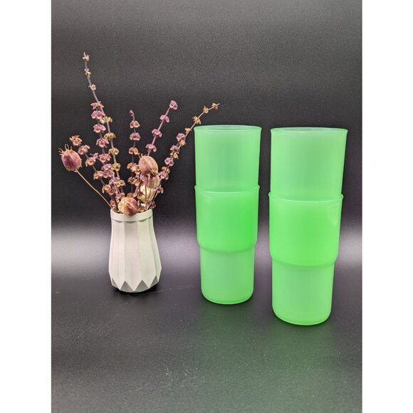 1950's Vintage Tupperware Tumbler Cup Lime Green 4 pc Set - Picture 1 of 5
